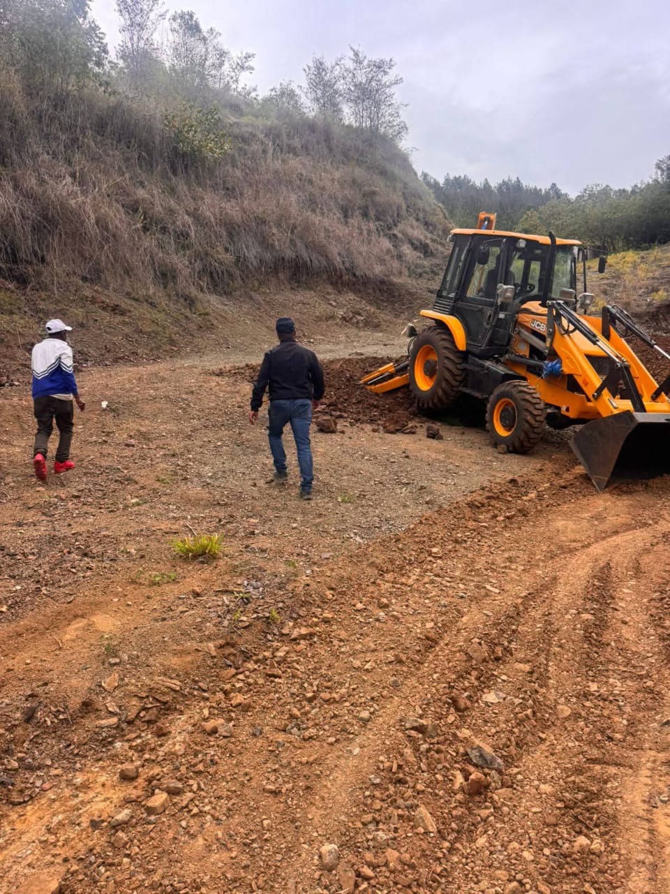 Continúan trabajando por el bienestar de nuestro municipio y todas sus comunidades.